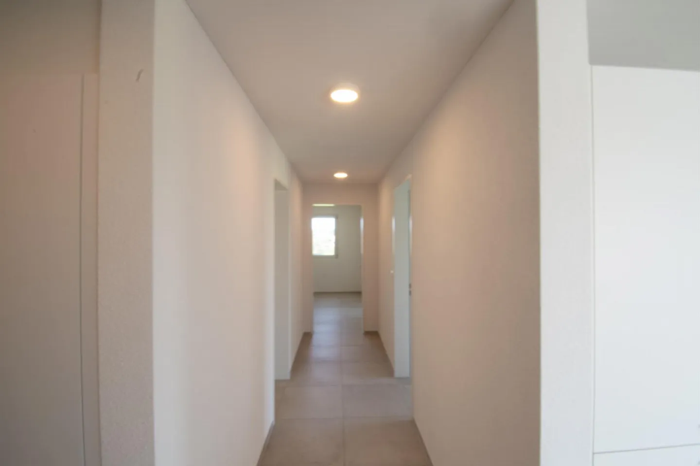 Appartamento moderno di 3,5 locali nel verde e vicino al centro – Standard Minergie-A - Foto 6 di 11