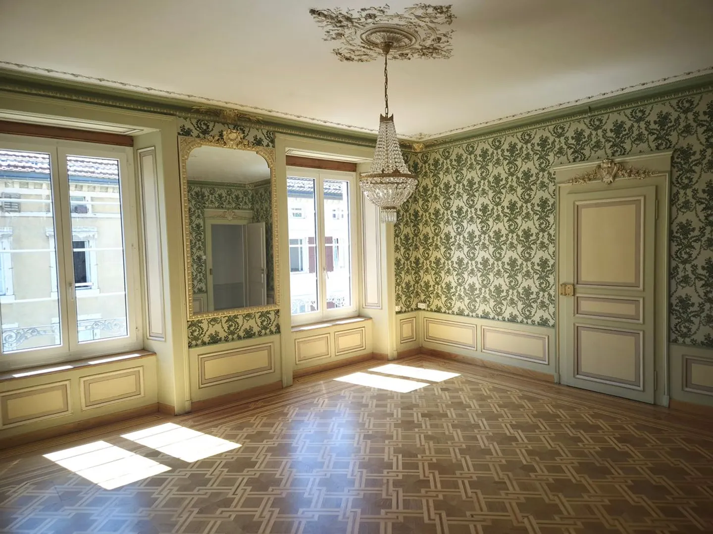 Appartamento molto grande di 7,5 stanze - Foto 2 di 13