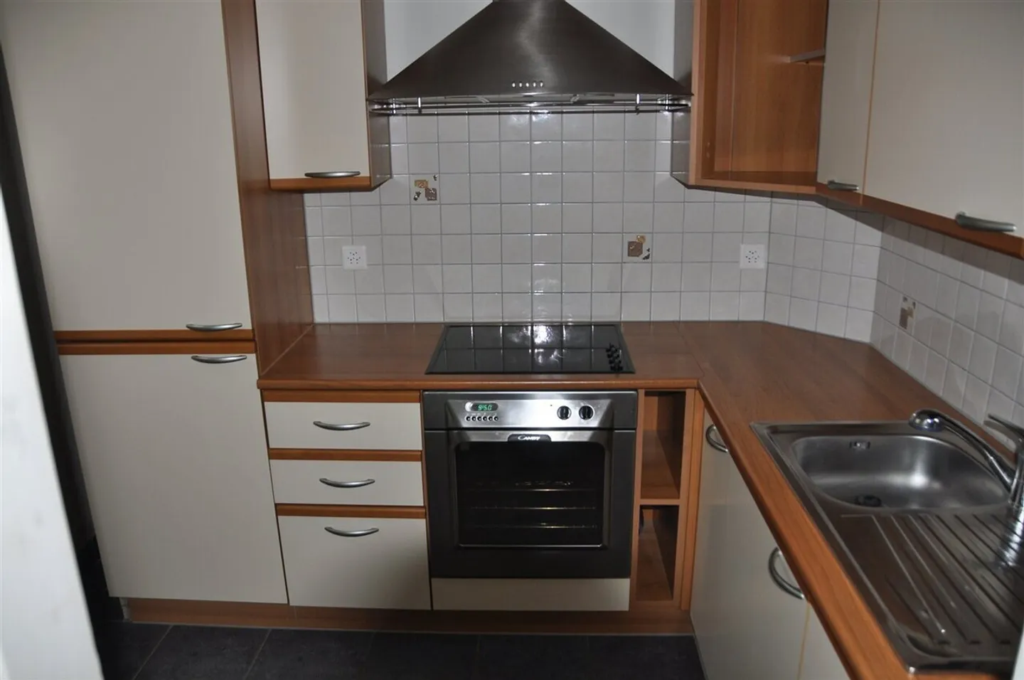 Appartamento attraente e bellissimo - Foto 3 di 9