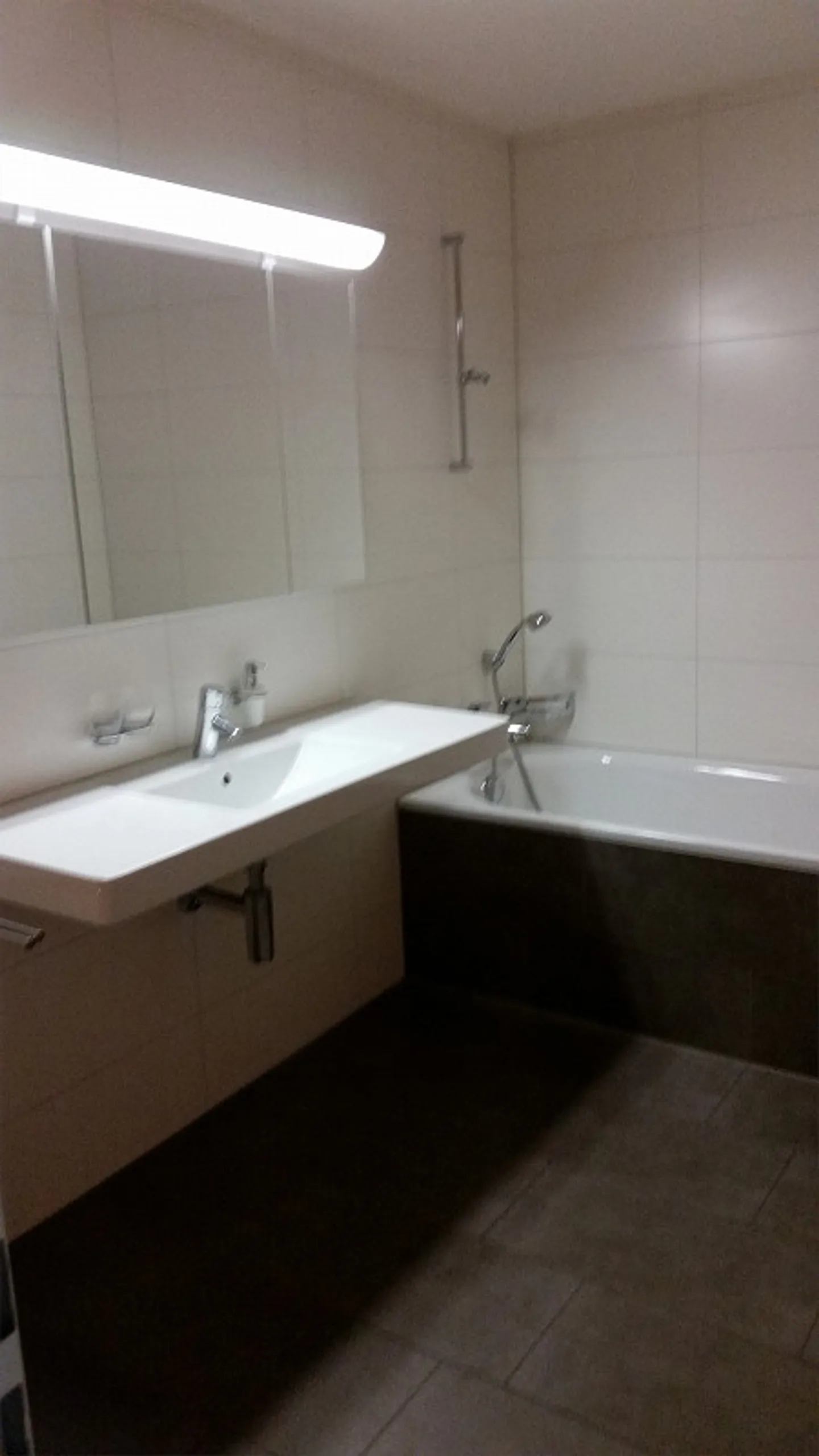 appartamento moderno e confortevole - Foto 10 di 13