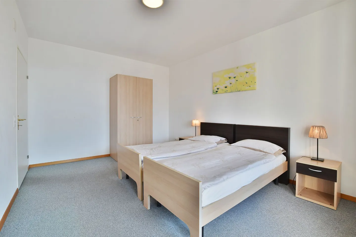 Bright 3.5-room furnished apartment with park view - Photo 7 of 9