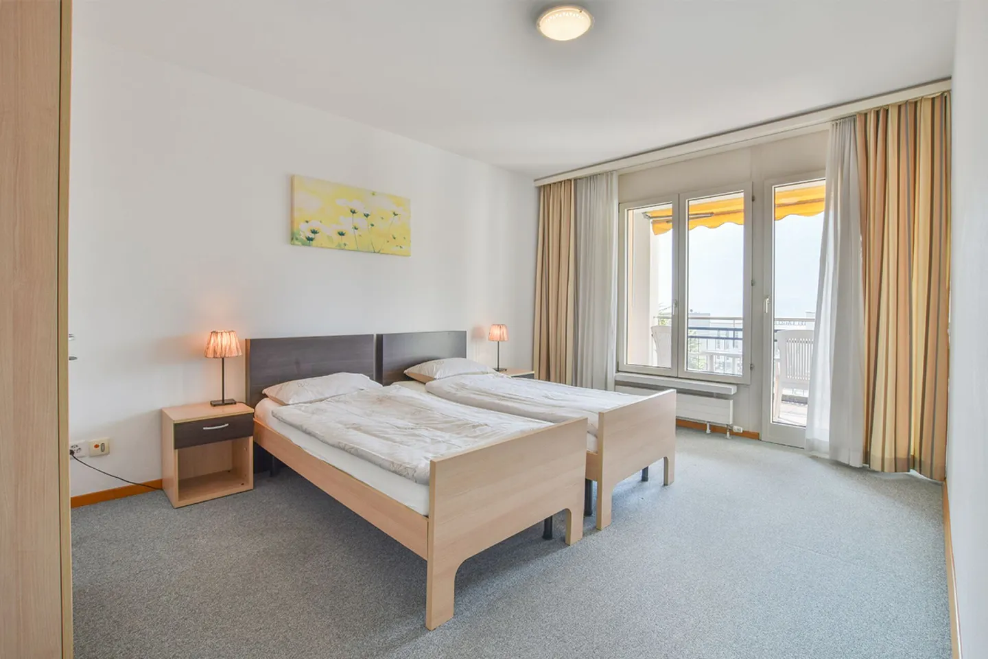 Bright 3.5-room furnished apartment with park view - Photo 8 of 9