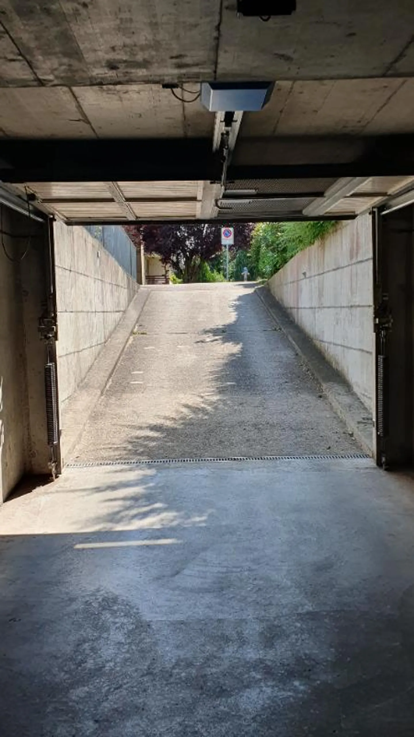 Posti auto in garage sotterranea in posizione centrale a Langenthal - Foto 3 di 4