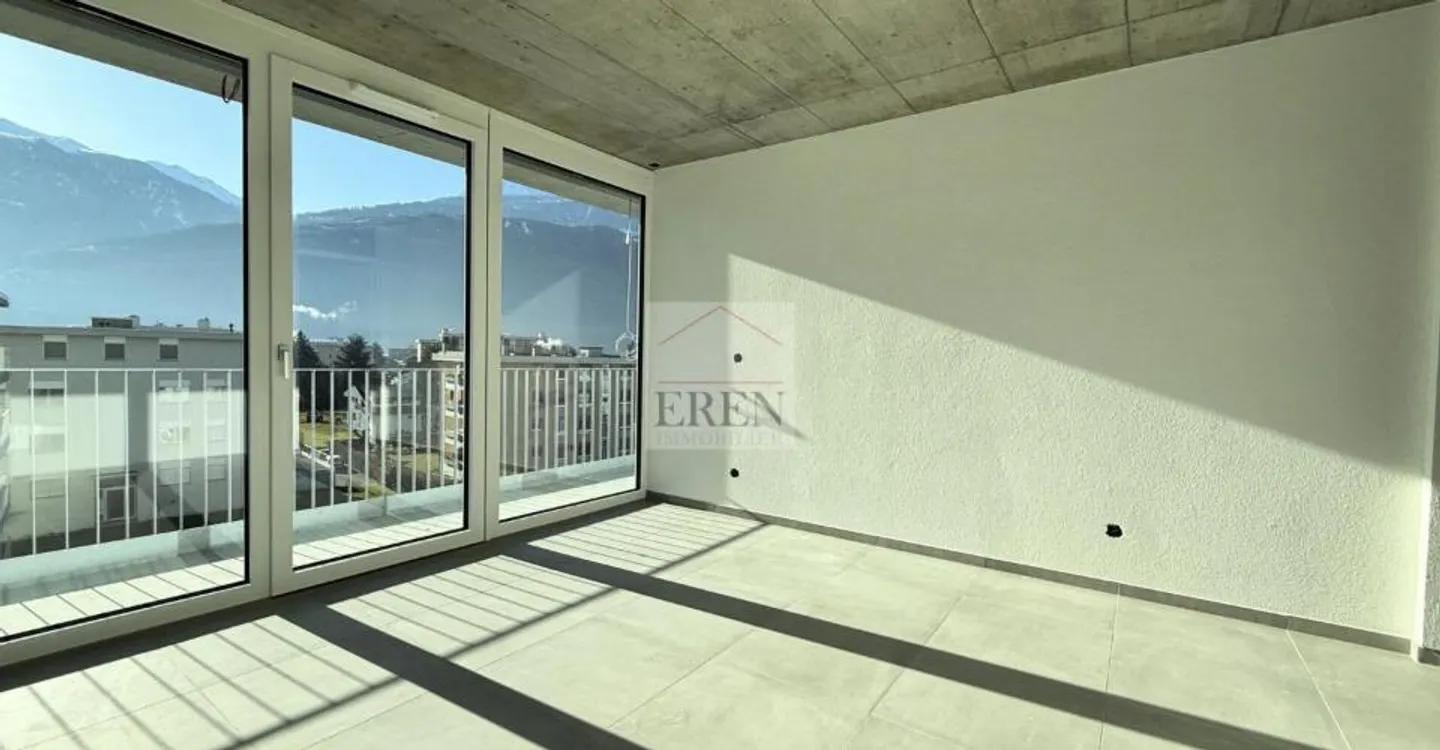 Magnifique attique avec terrasse panoramique - Photo 5 sur 12