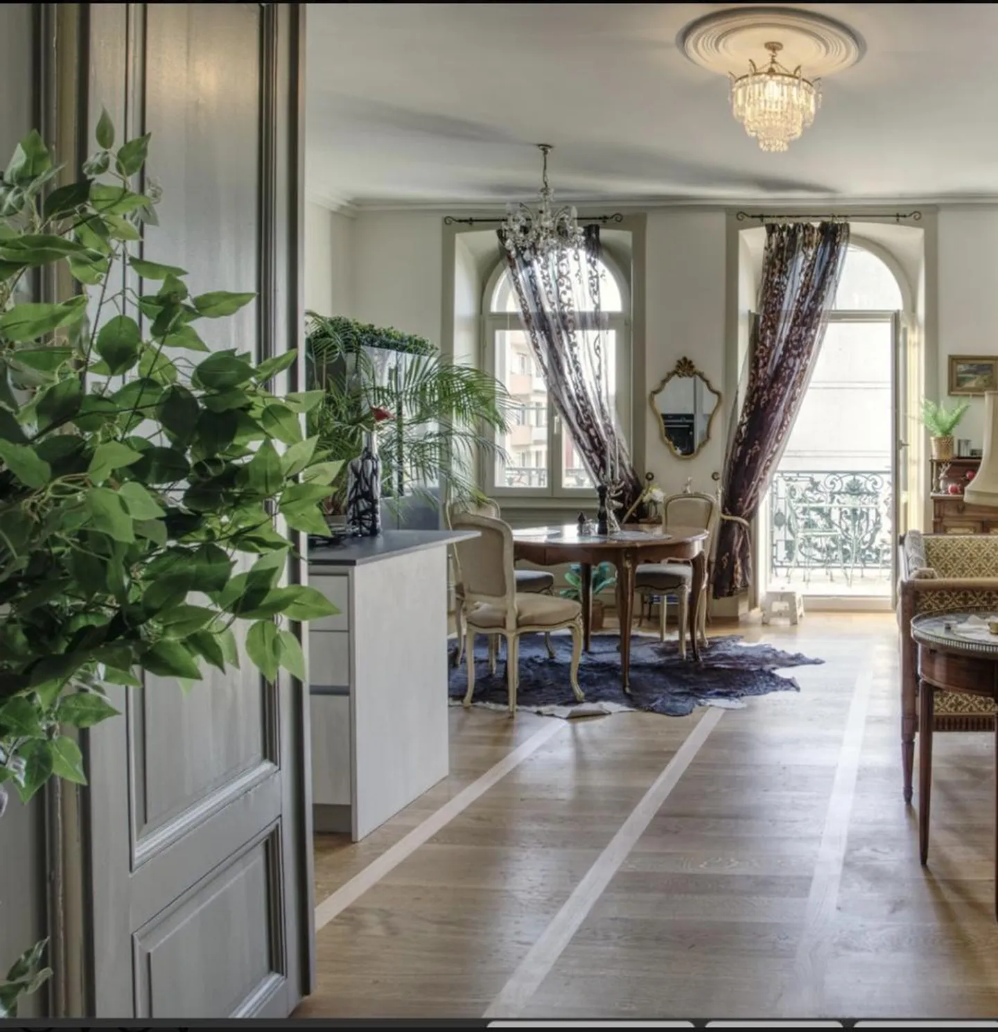 Vevey/Centro, appartamento luminoso, soffitti alti e ampio balcone - Foto 4 di 10