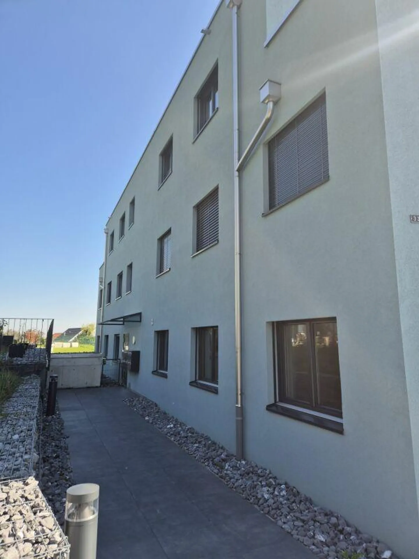 Modernes 4.5-Zimmer Apartment - Foto 1 von 13