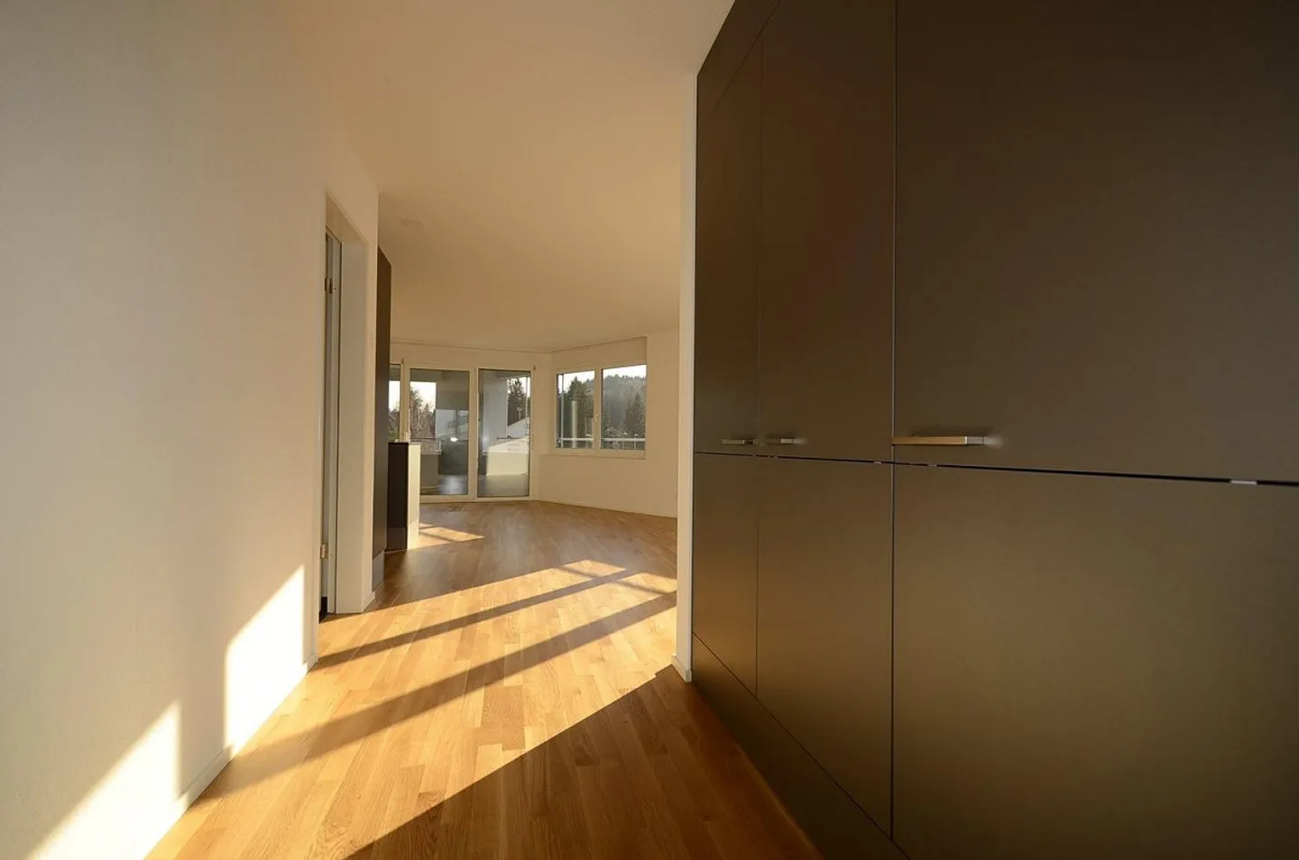 Open Living Space in Liebefeld - Photo 2 of 8