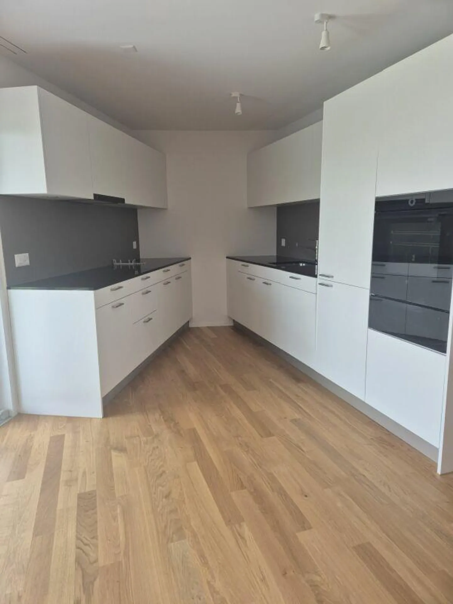 Modernes 4.5-Zimmer Apartment - Foto 3 von 13