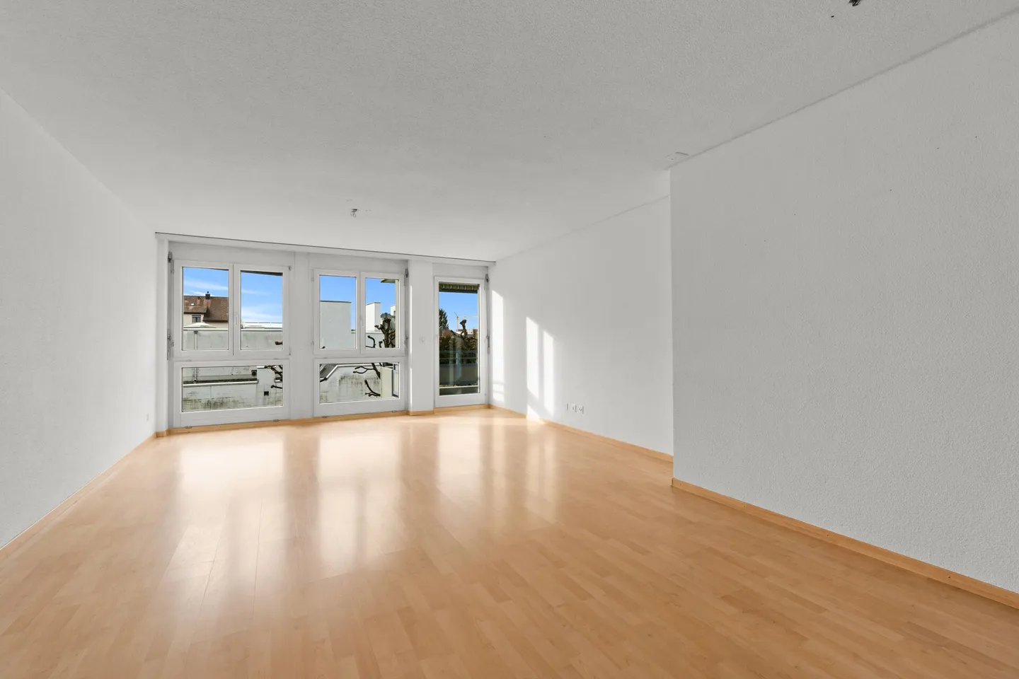 Appartamento di 4,5 stanze in un quartiere residenziale ben curato - Foto 4 di 9