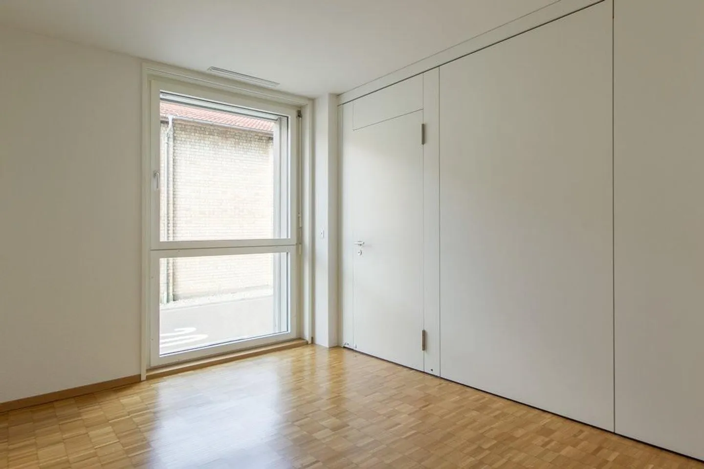 Appealing, spacious with beautiful balcony - Photo 6 of 7