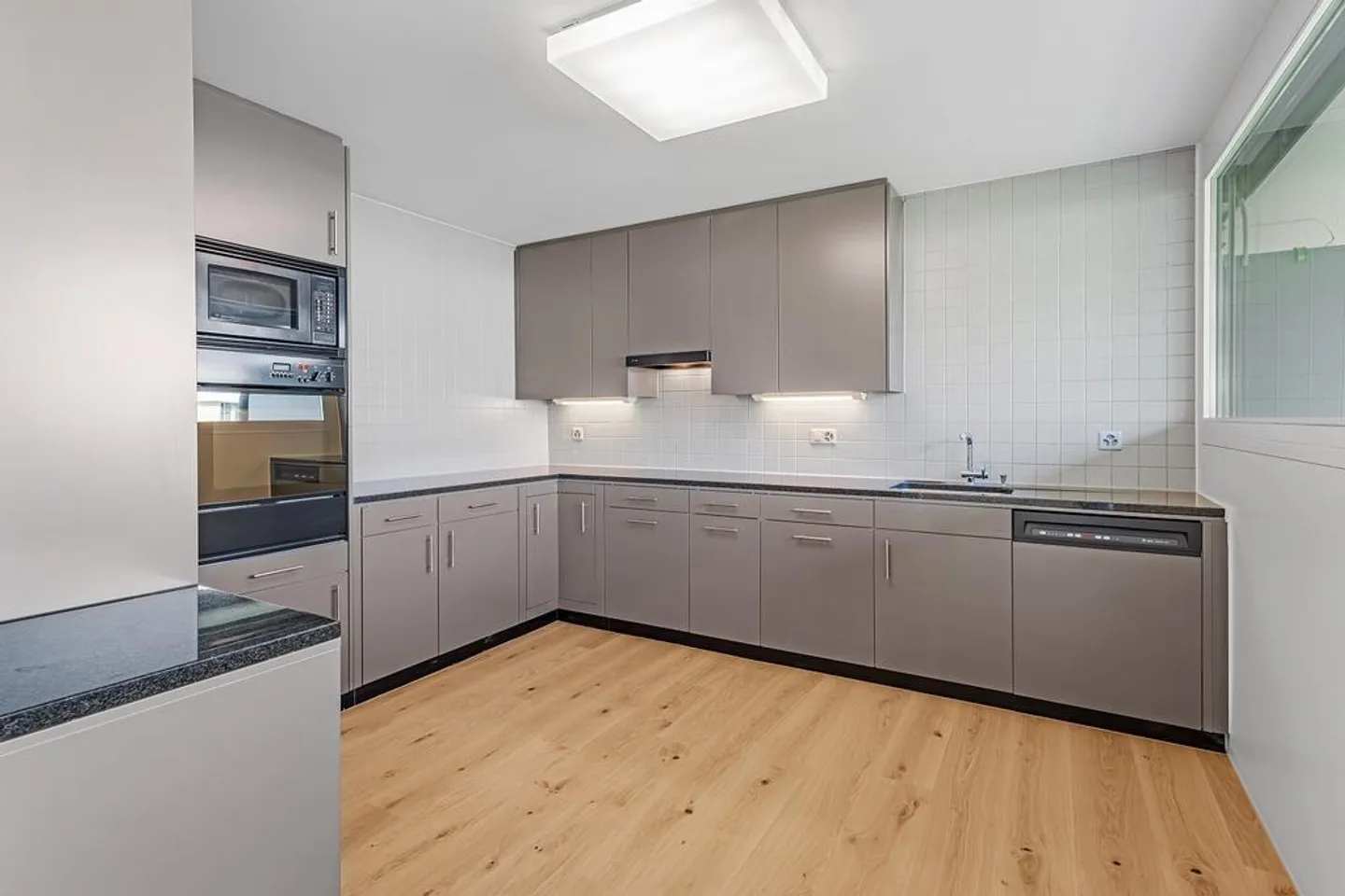 Appartement lumineux et spacieux de 4,5 pièces à 8700 Küsnacht - Photo 2 sur 12