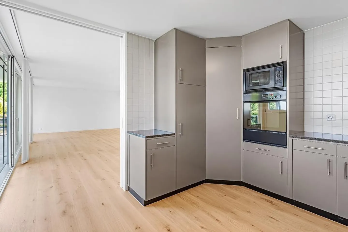 Appartement lumineux et spacieux de 4,5 pièces à 8700 Küsnacht - Photo 3 sur 12