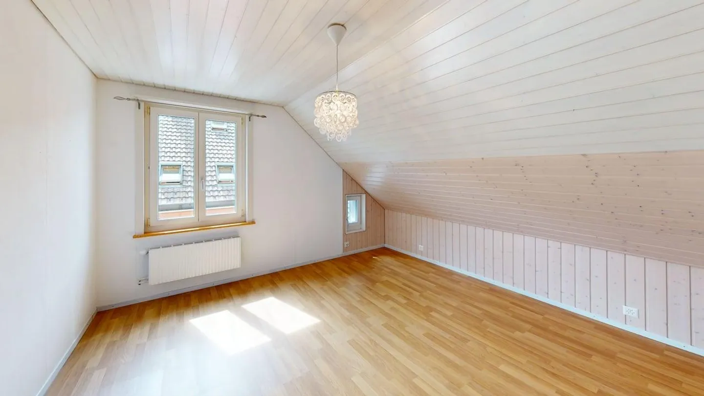 Charmante, lumineuse maison jumelée avec 4,5 pièces - Photo 8 sur 17