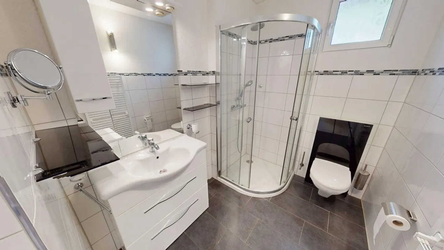 Charmante, lumineuse maison jumelée avec 4,5 pièces - Photo 10 sur 17