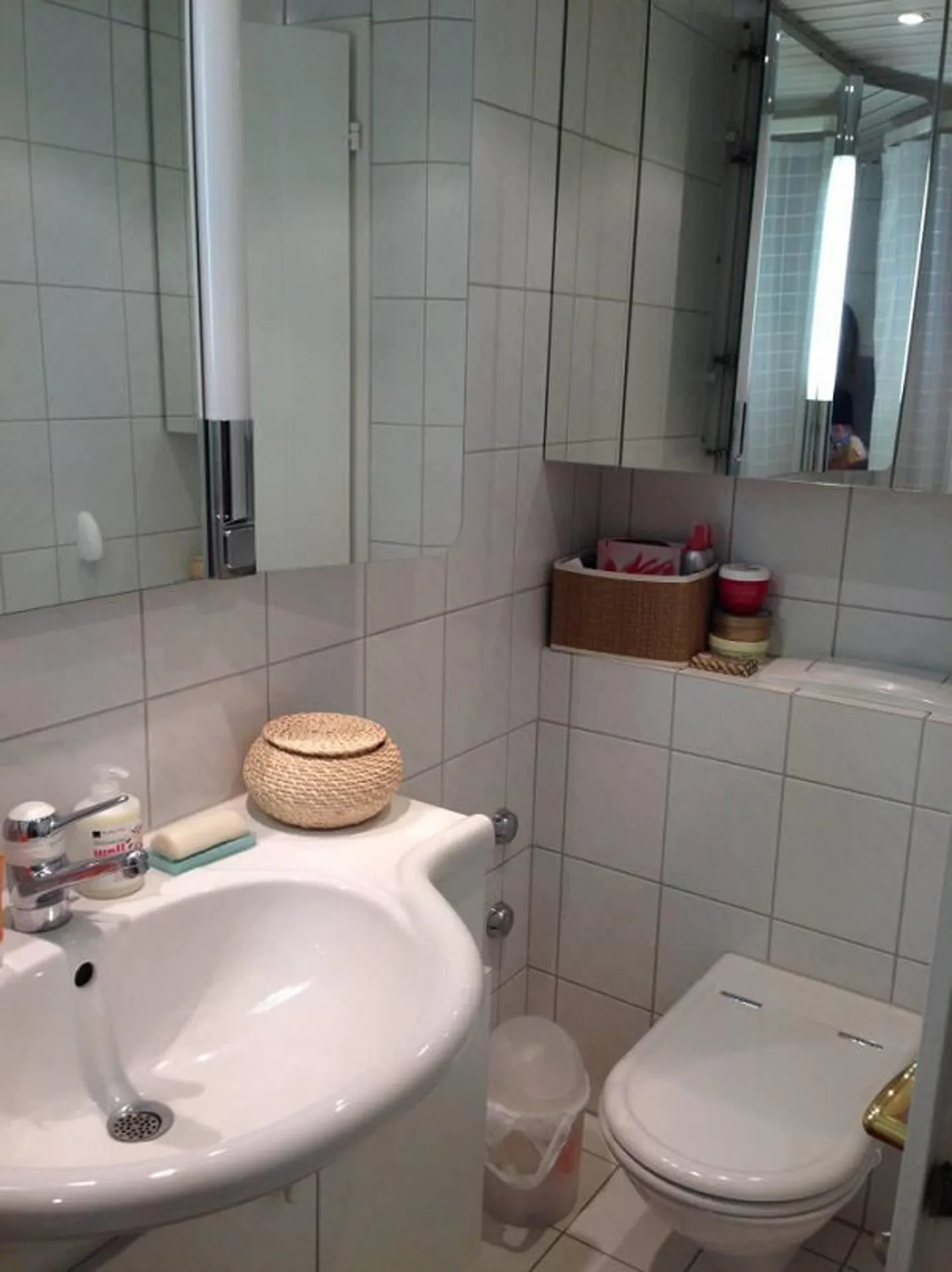 Appartement situé au centre avec vue sur la verdure et le Uetliberg - Photo 6 sur 8