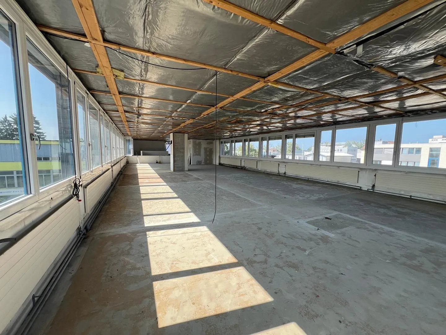 Espaces commerciaux généreux et flexibles à Rheineck - Photo 8 sur 17