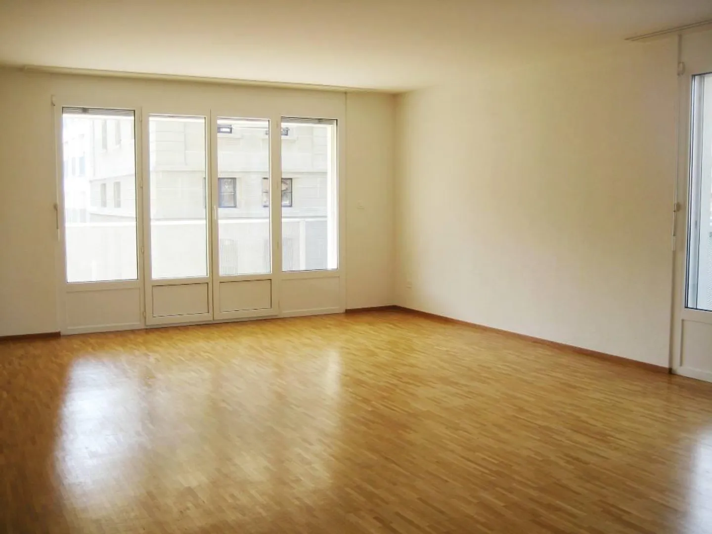 Top Apartment in Steinhof Quarter - Photo 3 of 9