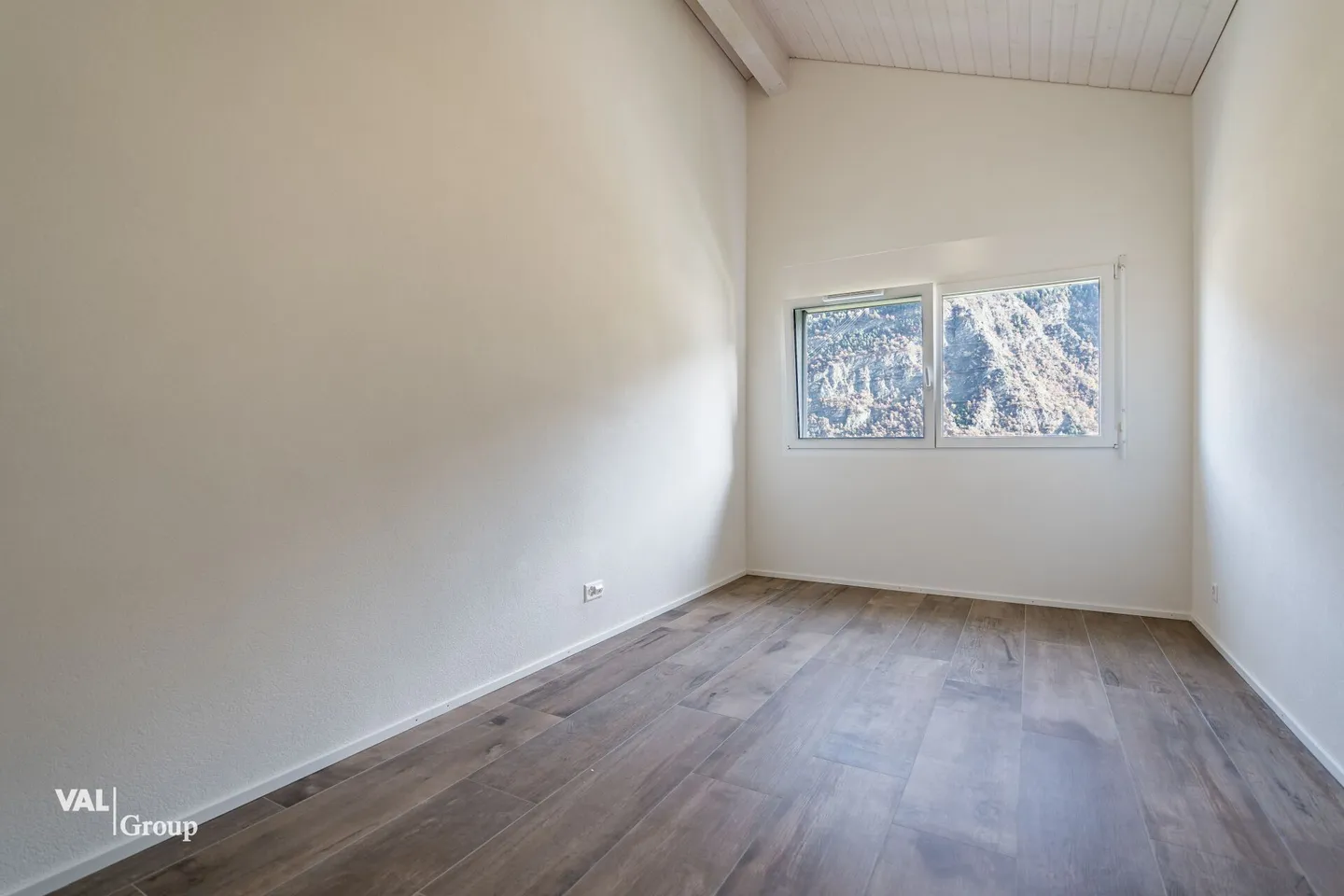 „Wunderschöne 4,5-Zimmer helle Penthousewohnung mit Balkon“ - Foto 5 von 13