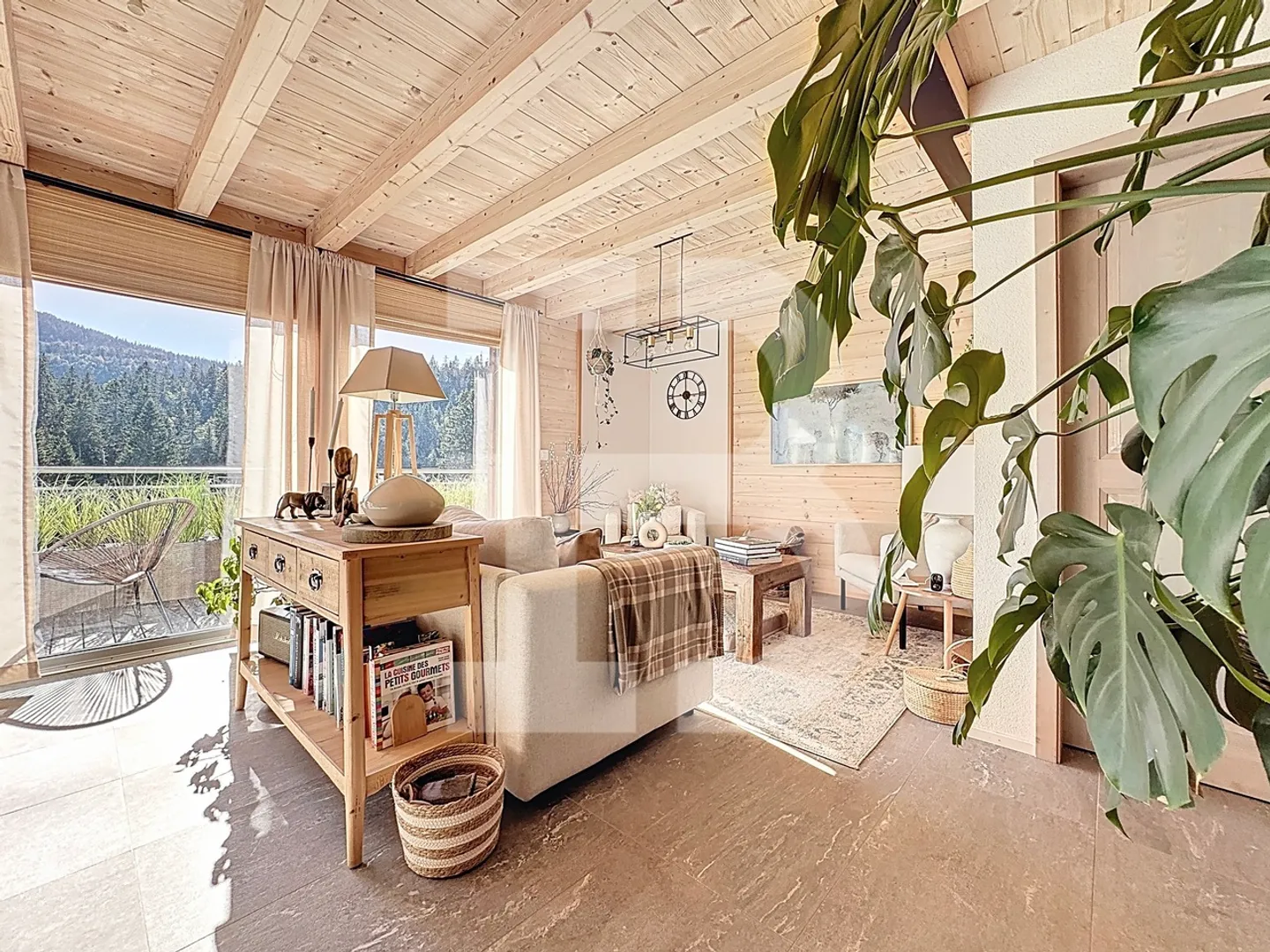 Bellissimo chalet con vista, 3 camere da letto e mansarda convertita - Foto 5 di 8