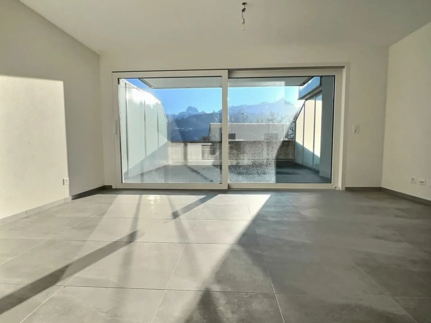 2,5p au rez avec grande terrasse - Foto 8 von 13