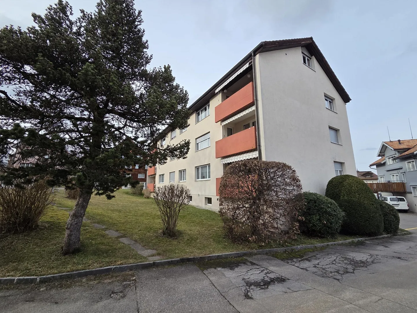 Pratico appartamento mansardato 1.5 camere a Speicher! - Foto 1 di 6