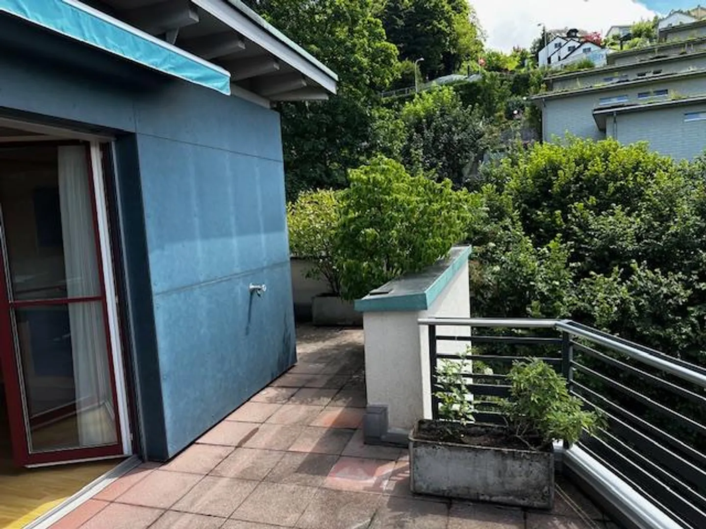 3.5 Room Attic Apartment in Ebikon - Photo 2 of 9