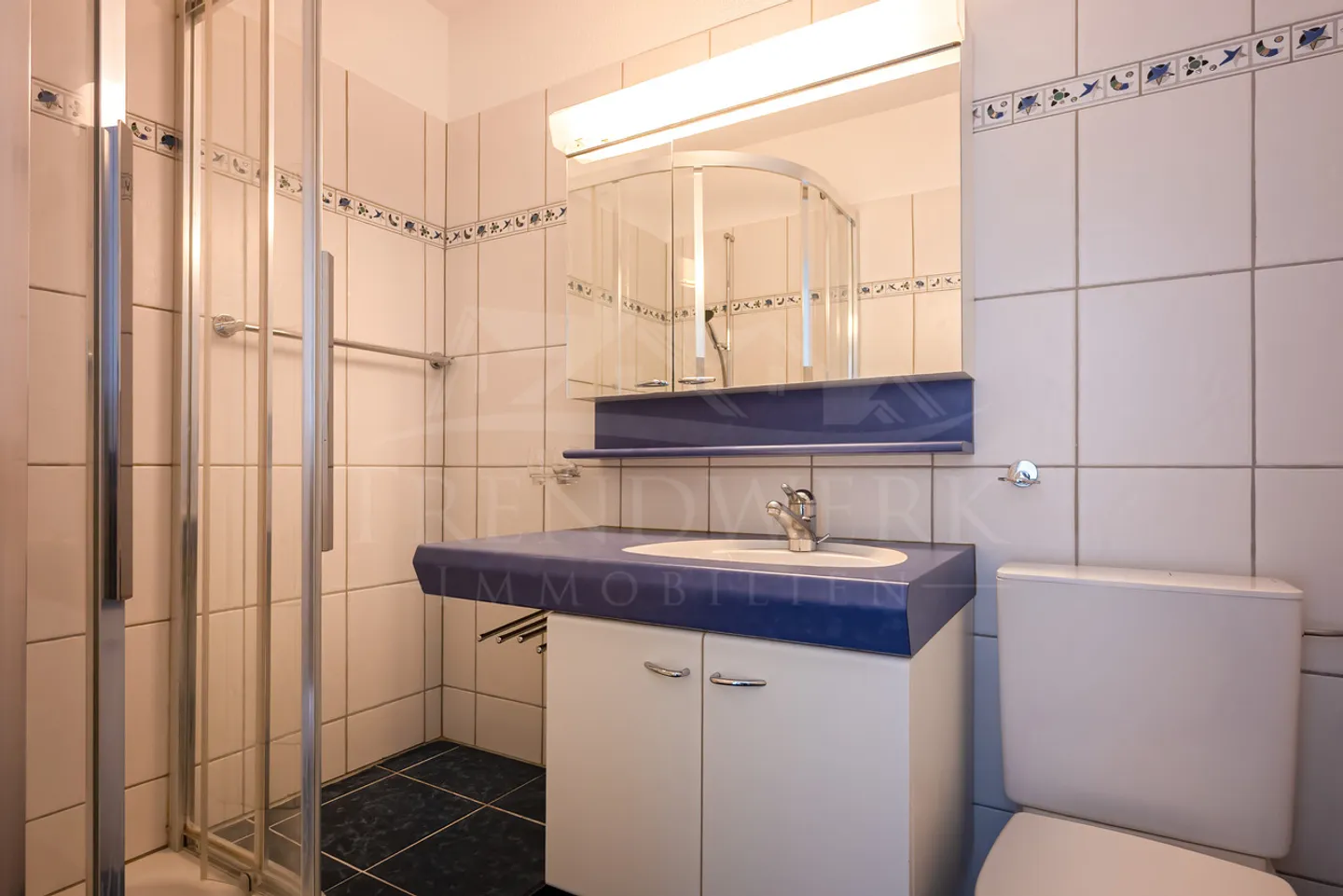 Appartement spacieux de 6,5 pièces dans un quartier calme à Rüfenacht - Photo 4 sur 12
