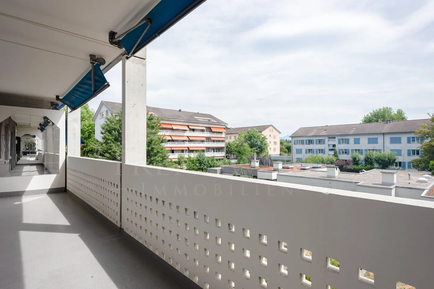 Appartement spacieux de 6,5 pièces dans un quartier calme à Rüfenacht - Photo 10 sur 12