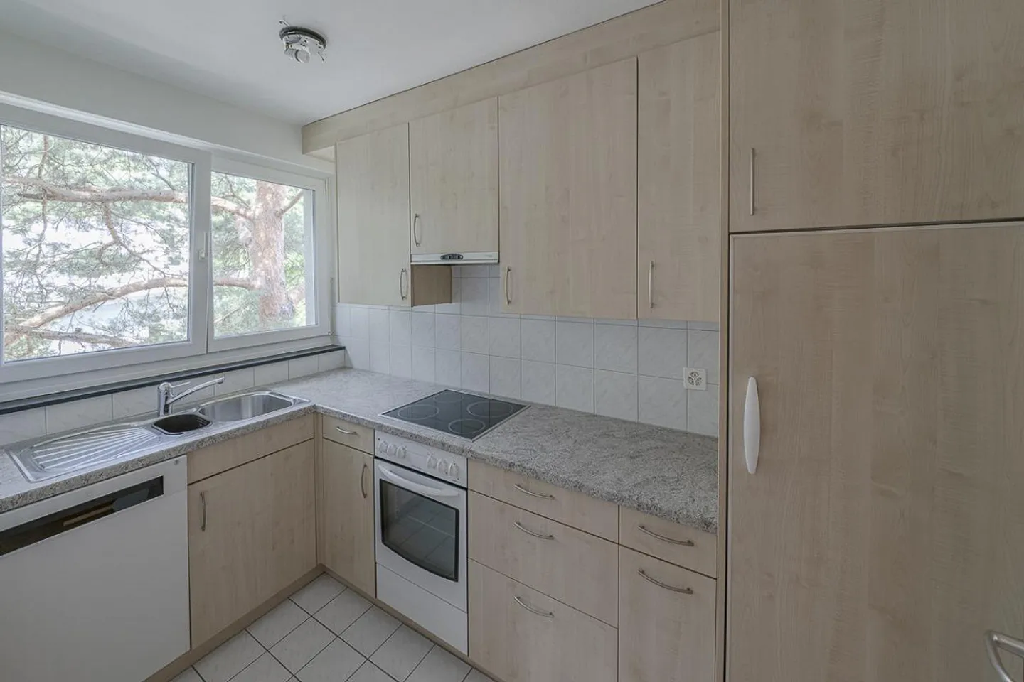 4.5 Zimmer Wohnung auf der Breite - Foto 4 von 12