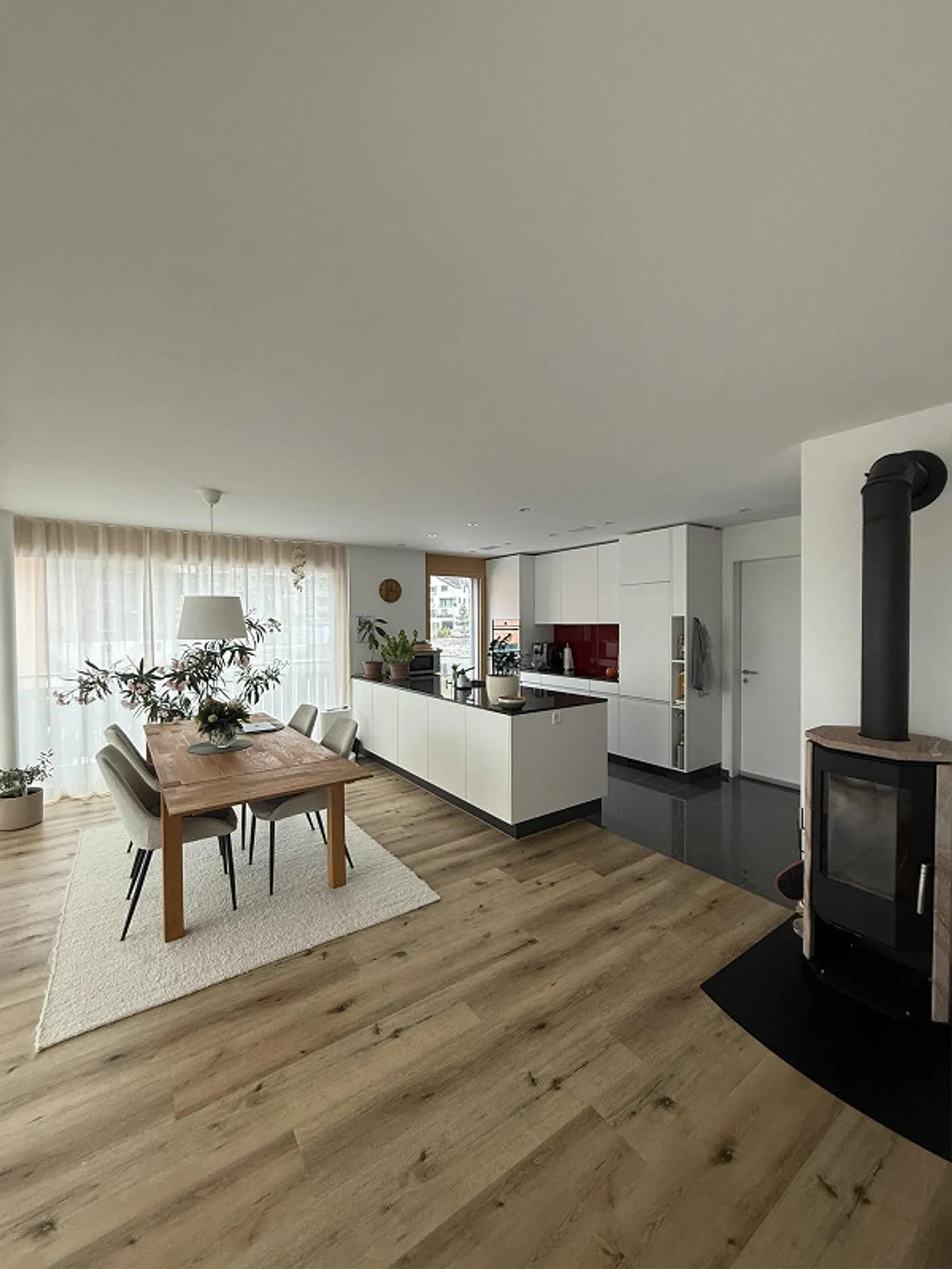 3.5 Room Rental Apartment in Obbürgen - Photo 2 of 10