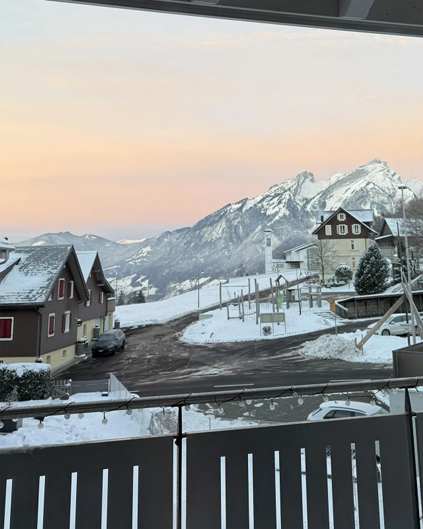 3.5 Room Rental Apartment in Obbürgen - Photo 4 of 10