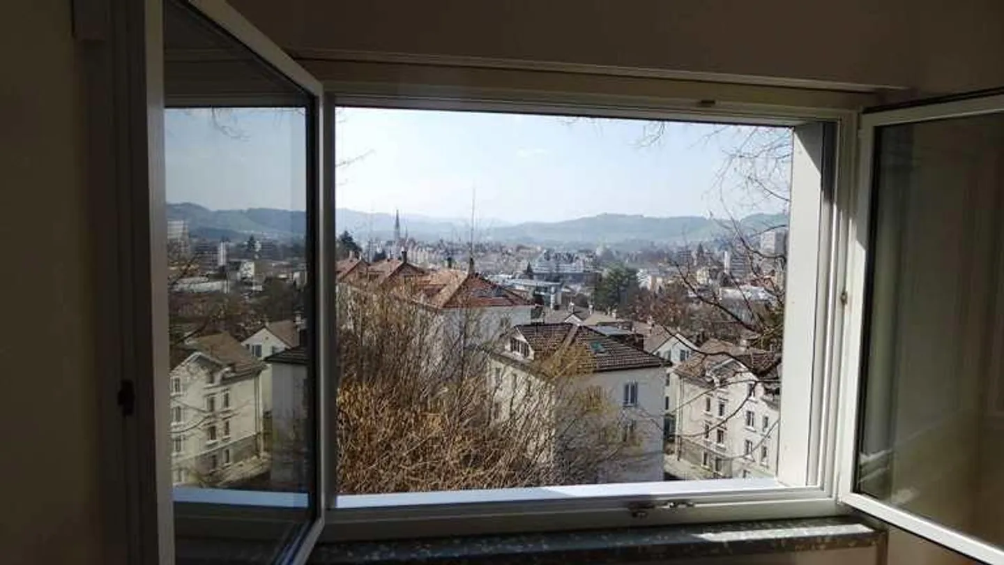 Proche du centre-ville - Emplacement calme avec vue - Photo 7 sur 7