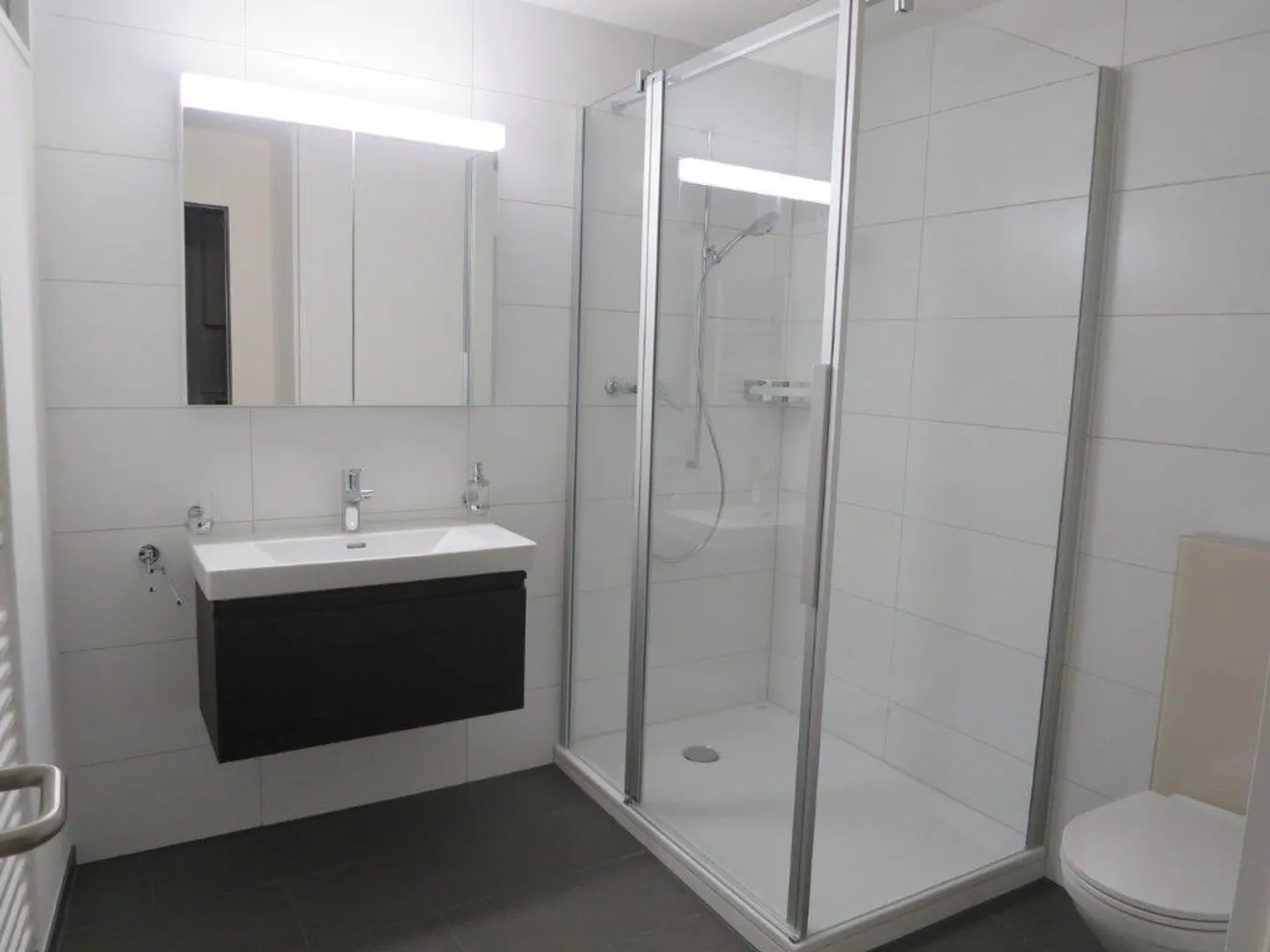 Mischgenutztes Gebäude kaufen - Foto 10 von 13