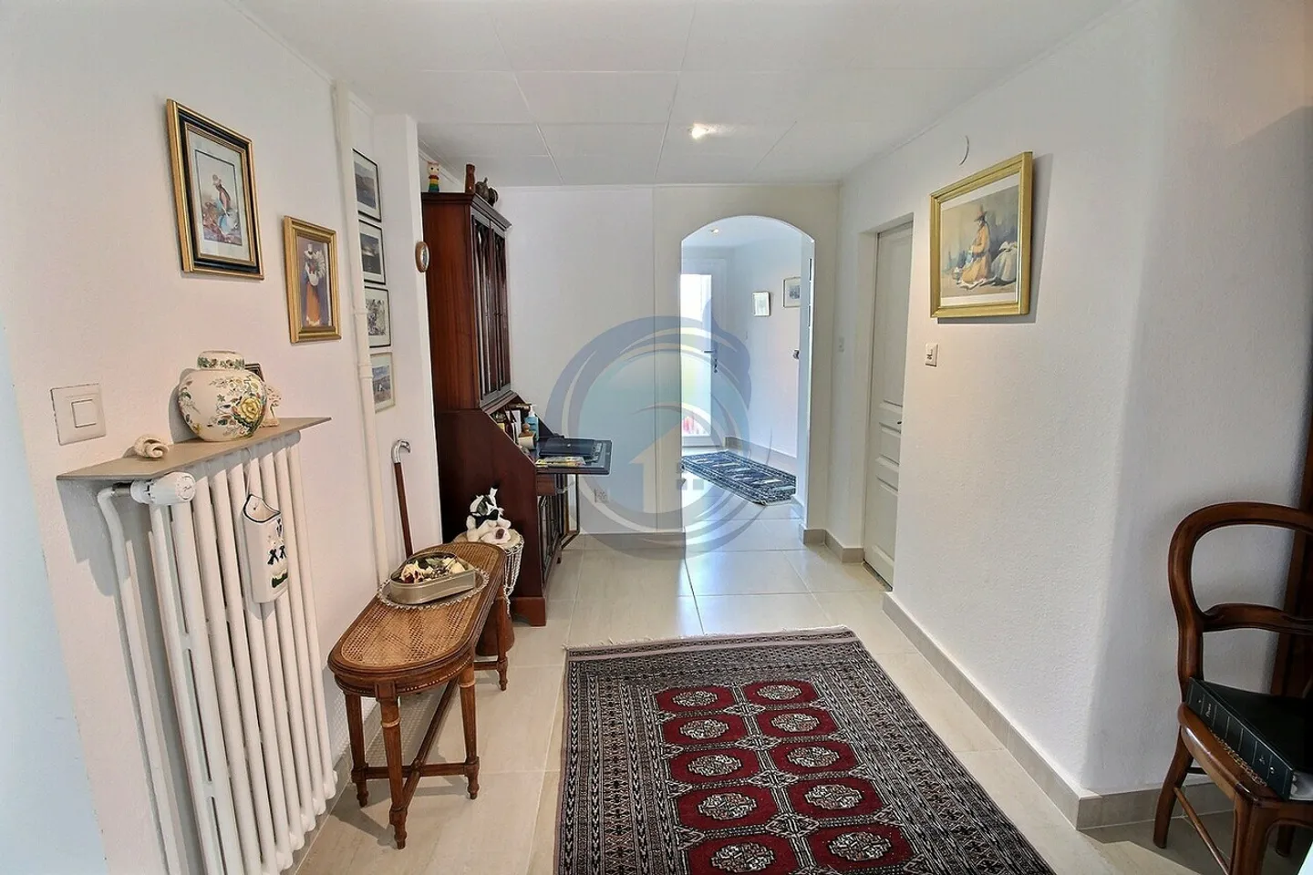 SUPERBE PROPRIÉTÉ AVEC 4 APPARTEMENTS ET VUE IMPRENABLE SUR LE LAC - Photo 7 sur 13