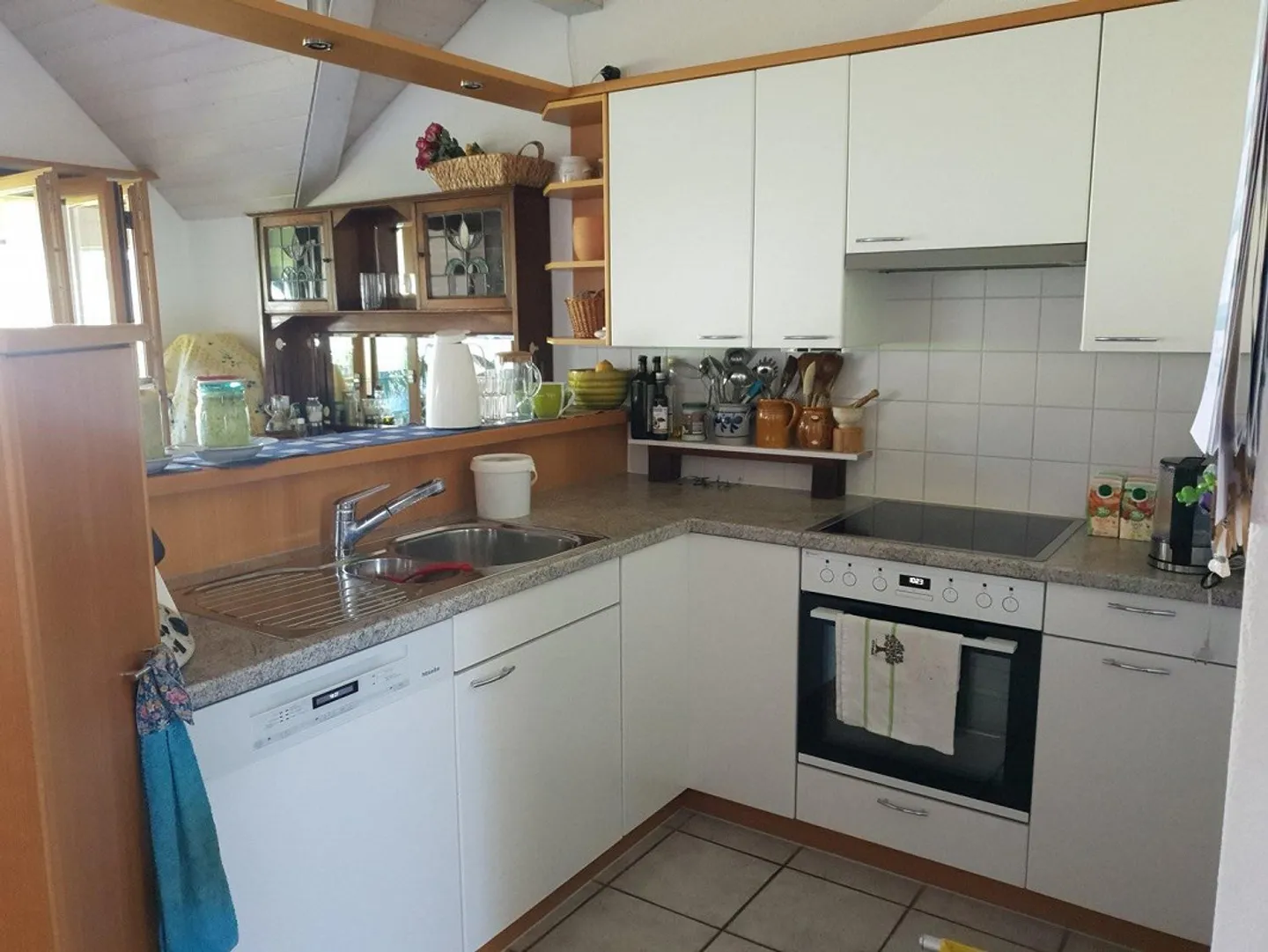 Appartamento attico attraente di 4,5 locali a Bennwil - Foto 3 di 13