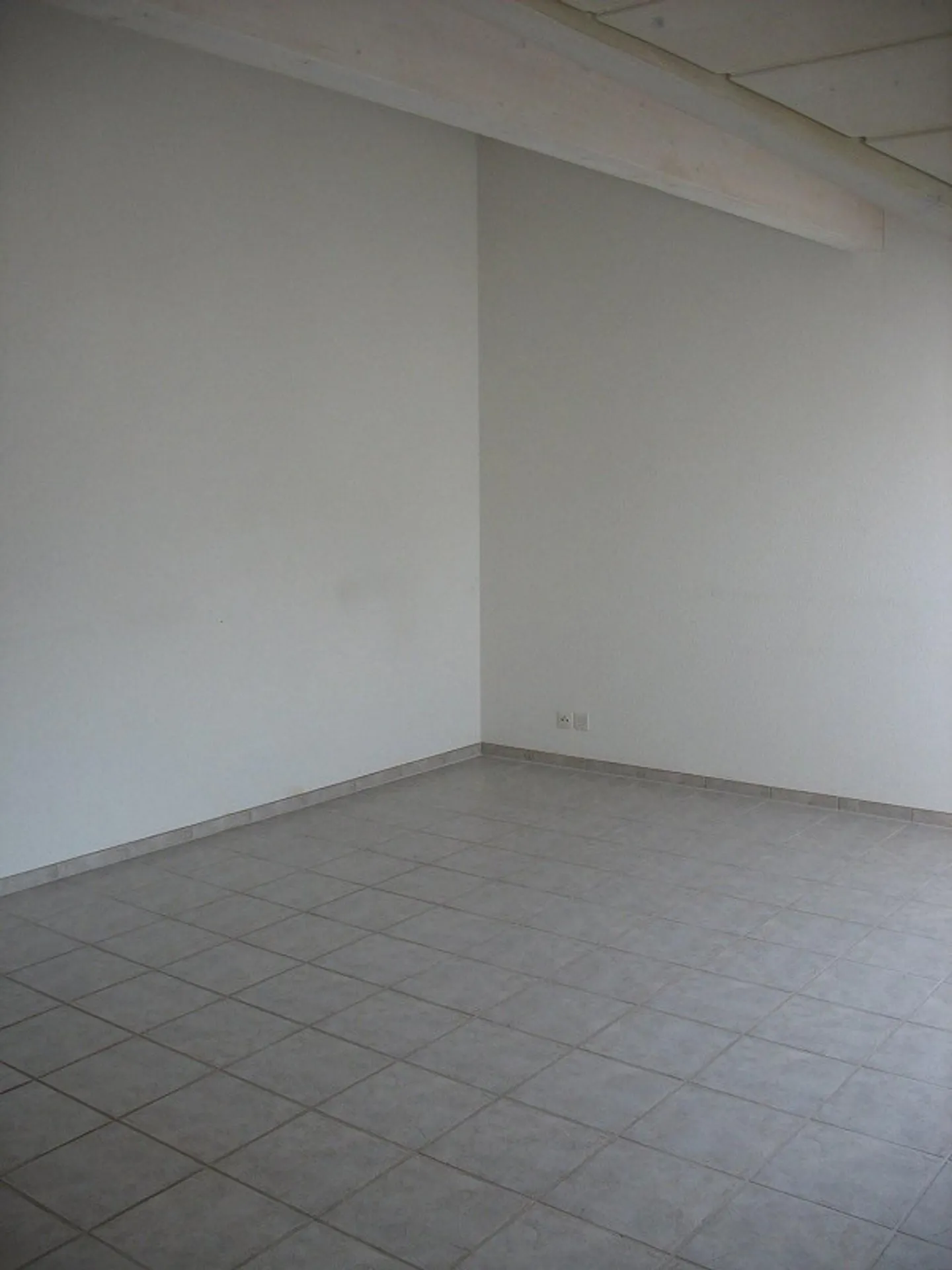 Appartamento attico attraente di 4,5 locali a Bennwil - Foto 11 di 13