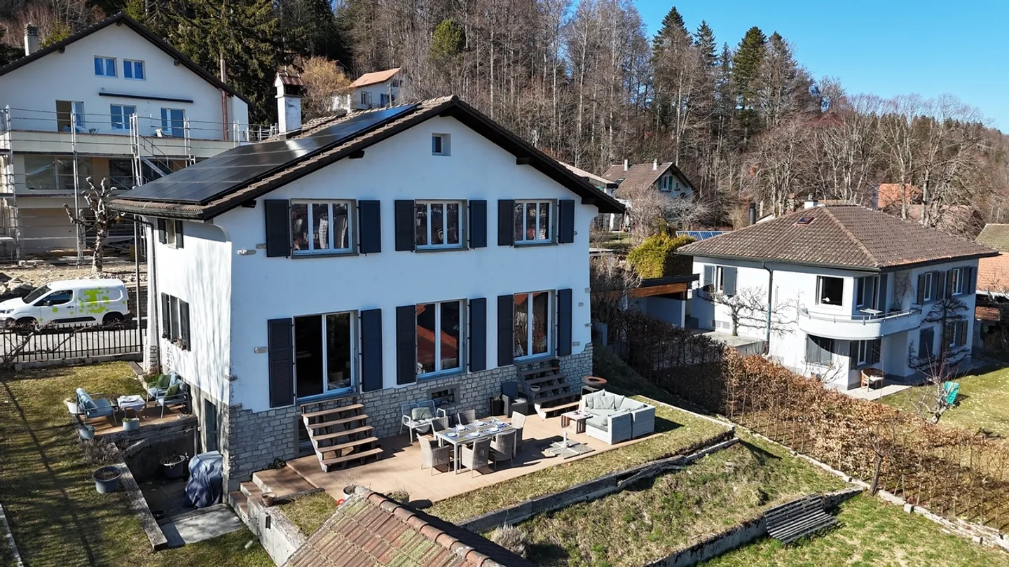 Charmante Villa in La Chaux-de-Fonds - Foto 11 von 13