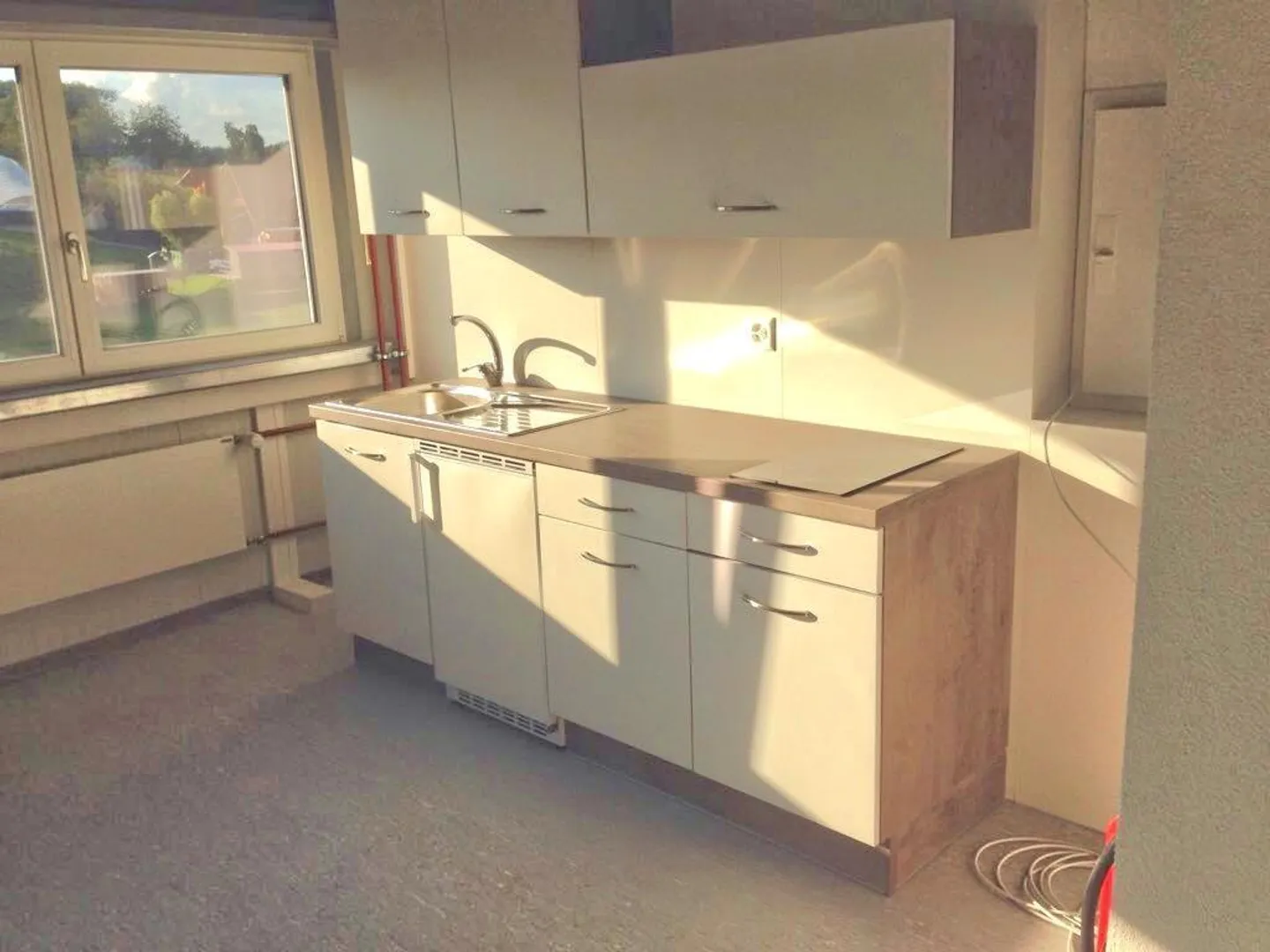 Espace commercial/bureau/atelier climatisé - 70m2 à Weggis [DG-G1] - Photo 5 sur 7