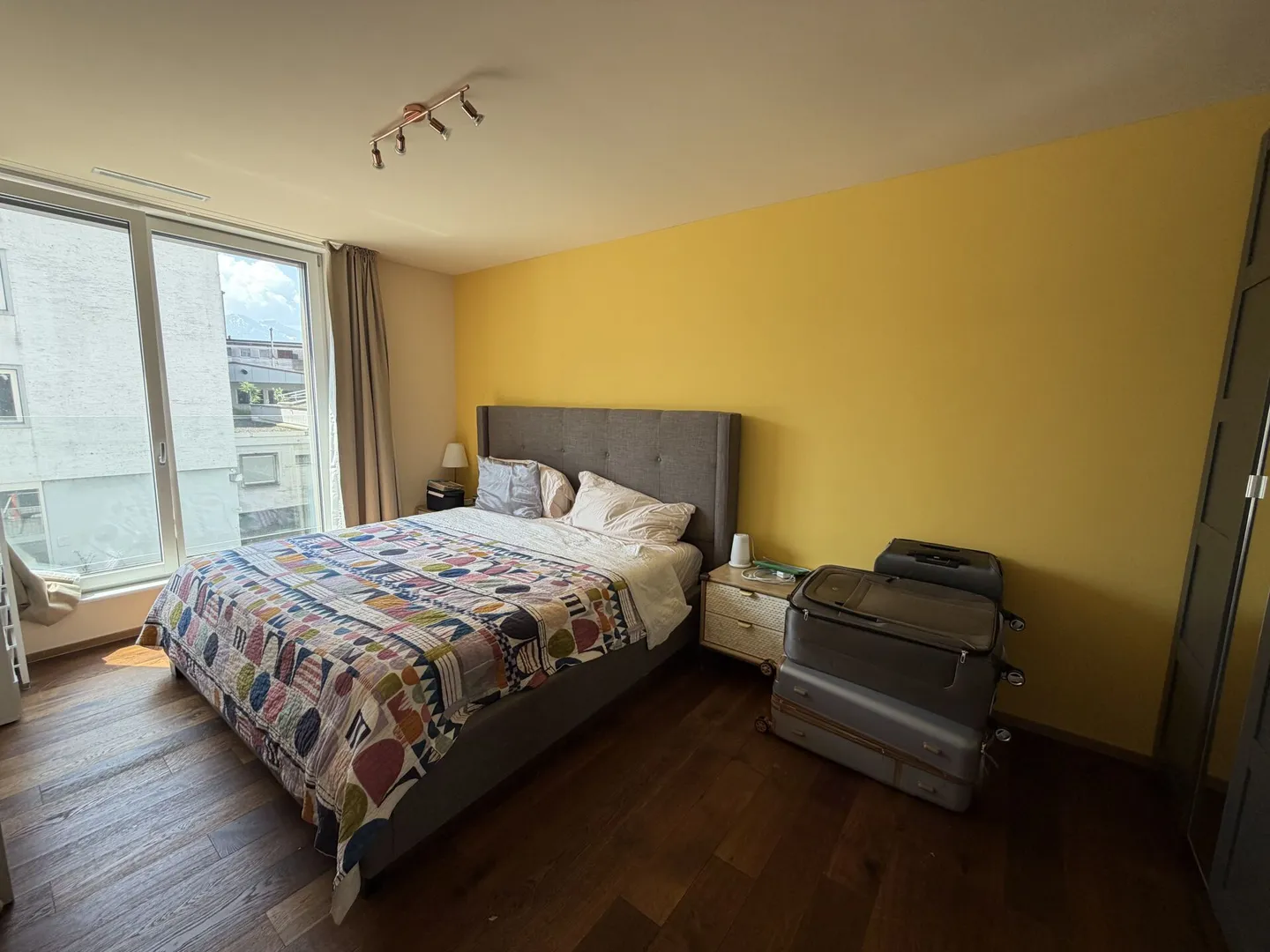 Appartamento moderno di 4,5 stanze in posizione centrale a Thun - Foto 3 di 8