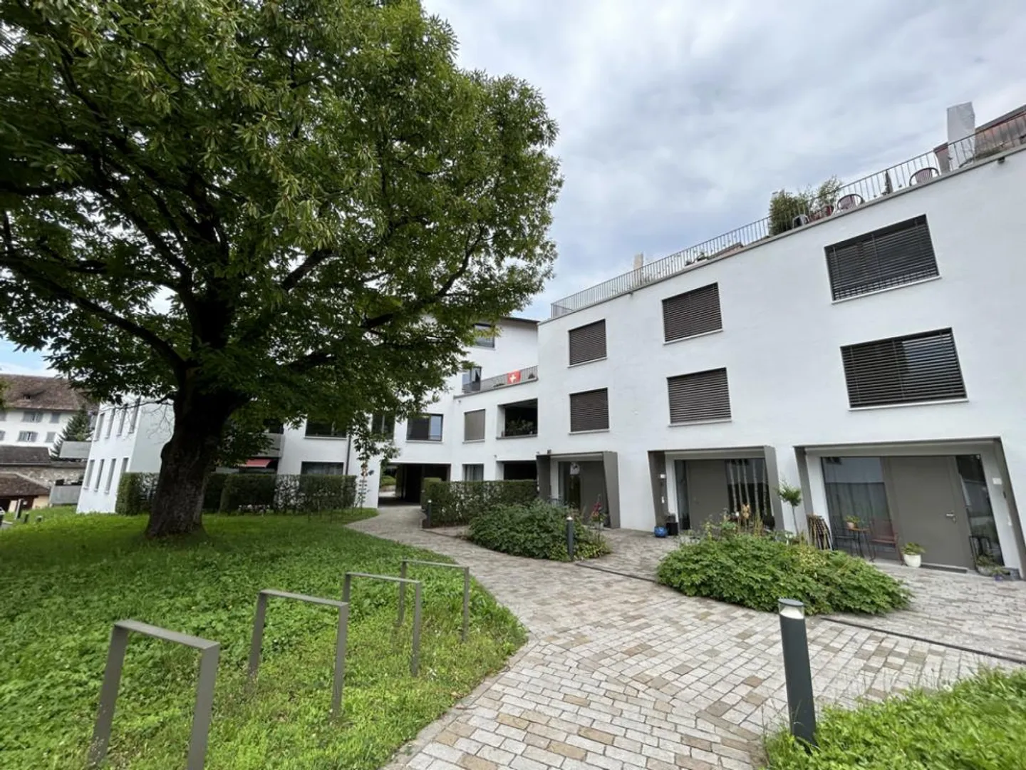 Charmantes Reihenhaus in Schwyz - Foto 1 von 8