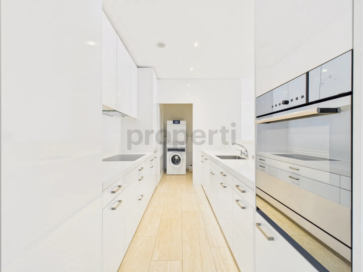 Appartement moderne de 3,5 pièces avec balcon à Zug - Photo 2 sur 10
