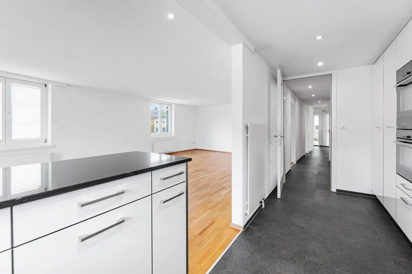 Moderne Wohnung in Schaffhausen - Foto 3 von 11
