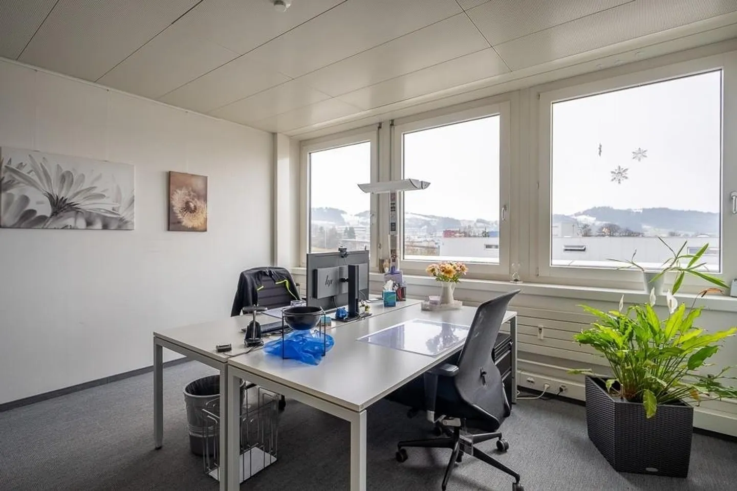 Attractively Located Office and Storage Space - Photo 6 of 11