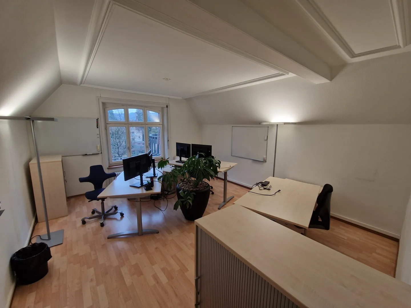 Your discreet company headquarters in a representative building - Photo 6 of 7