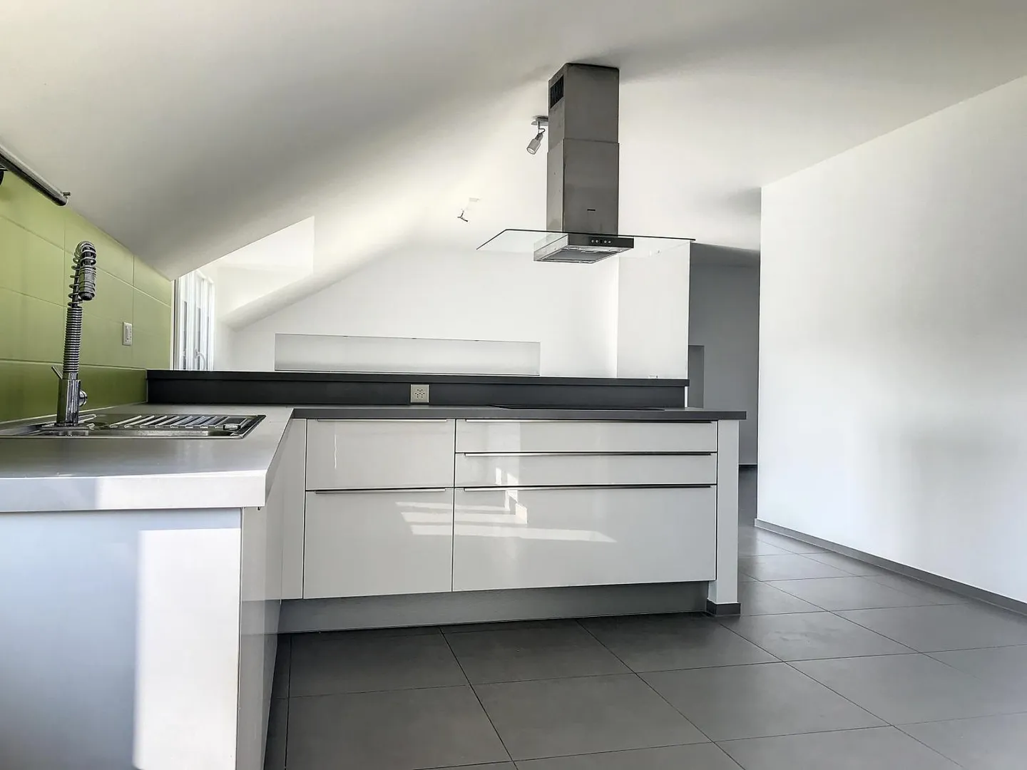 6-room apartment - Photo 3 of 13