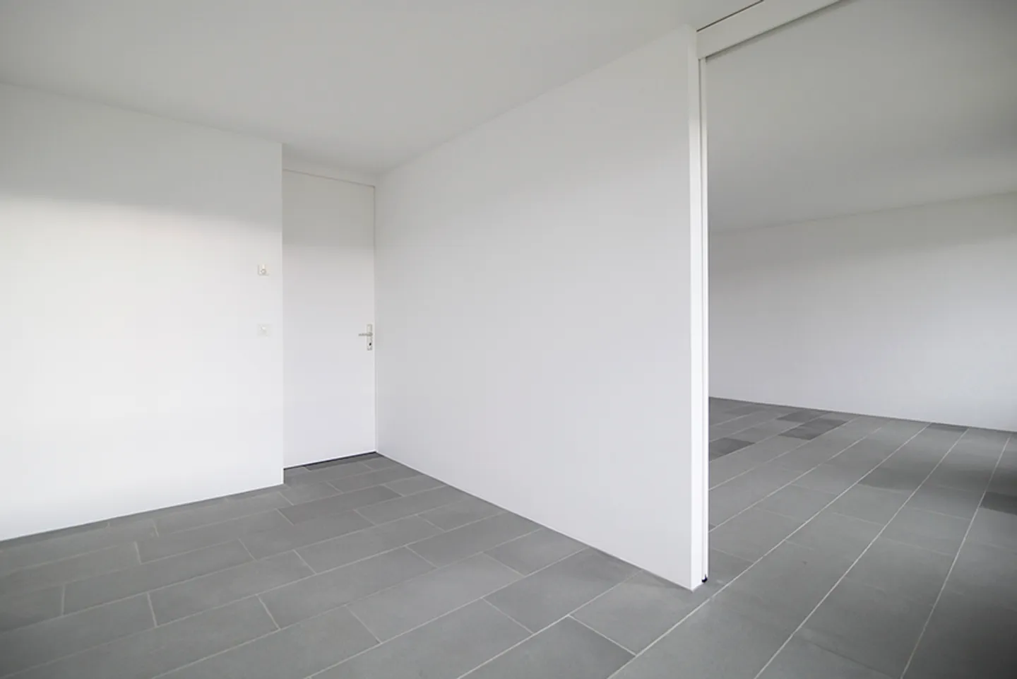 Edificio residenziale moderno in posizione privilegiata - AFFITTO SENZA DEPOSITO - Foto 6 di 7
