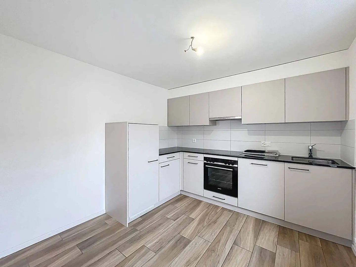 Appartamento affascinante di 3,5 stanze di circa 71m2 - Le Bourg 138 - Foto 1 di 11