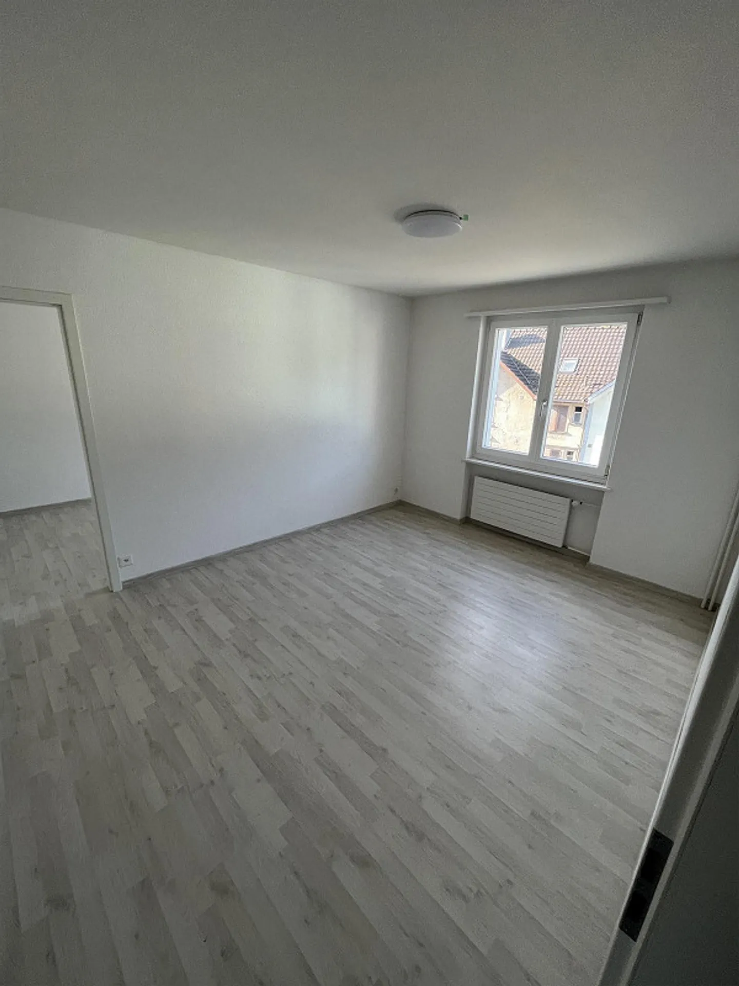 3 ½ + 2 ½ Room Apartment - Photo 5 of 9