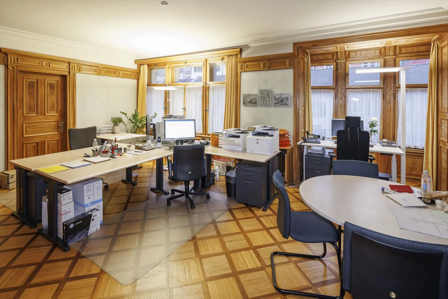 Espace de bureau dans une propriété historique - Photo 1 sur 5