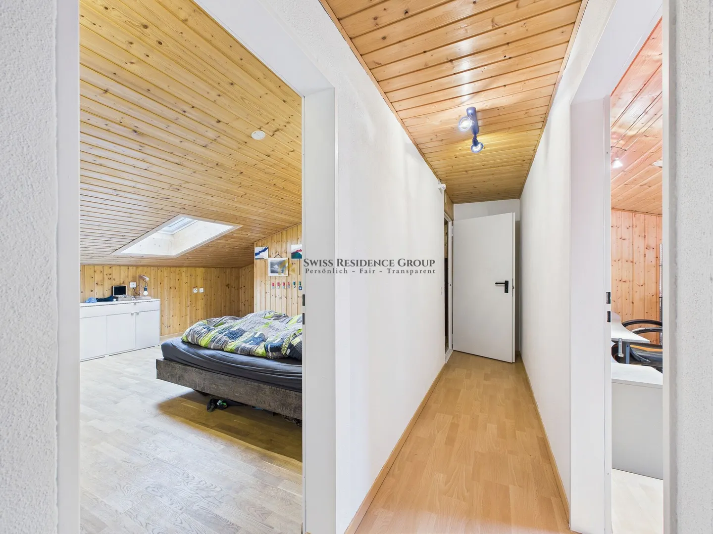 Wohnen wie im eigenen Haus- mit Cheminée, Gartenparadies & Pool - Foto 11 von 14